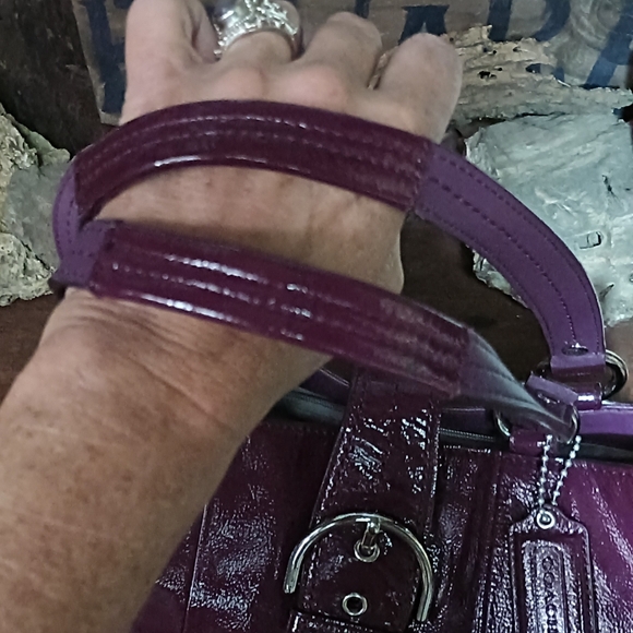 Coach plum patent leather bag #f19711 - Picture 5 of 5